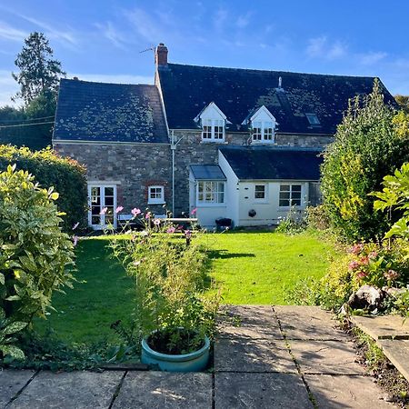The Cottage Abergavenny Exterior photo