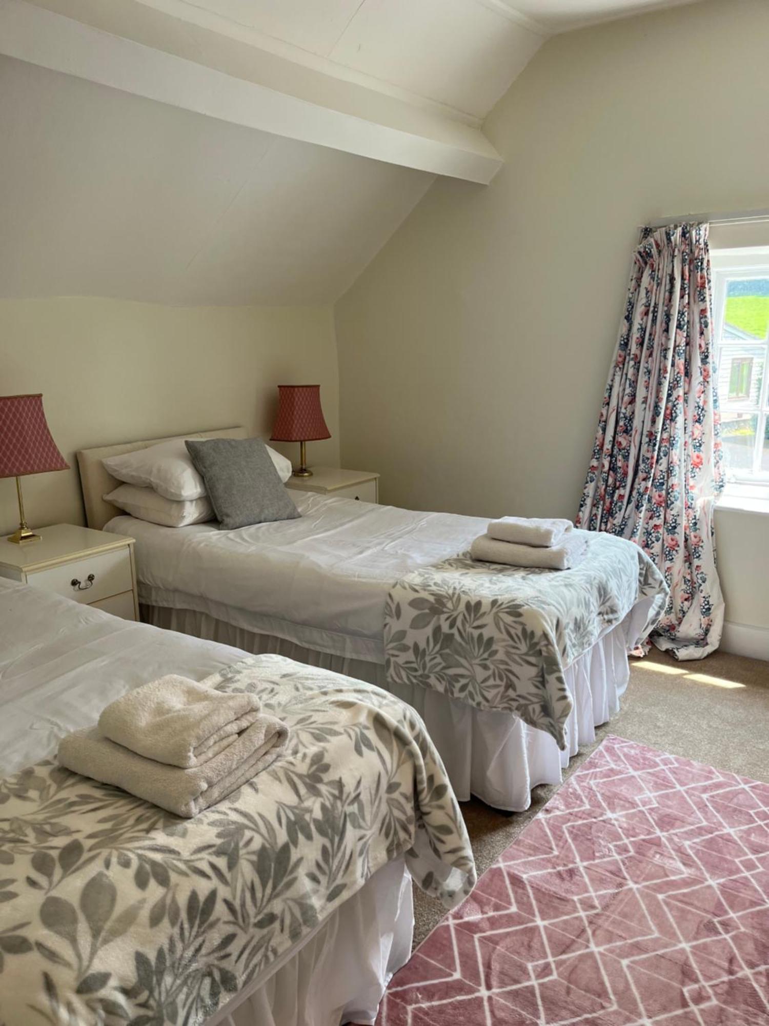 The Cottage Abergavenny Exterior photo
